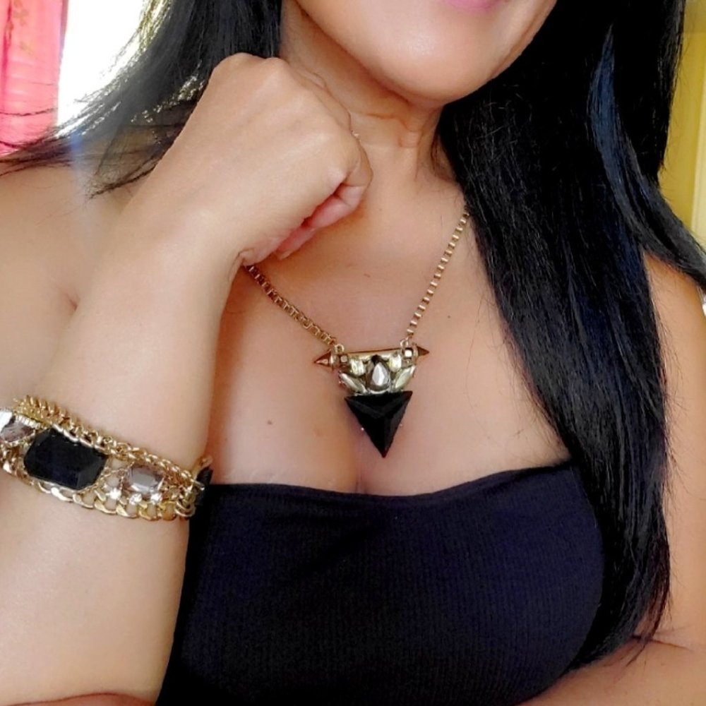 Jet Pyramid Gems Necklace